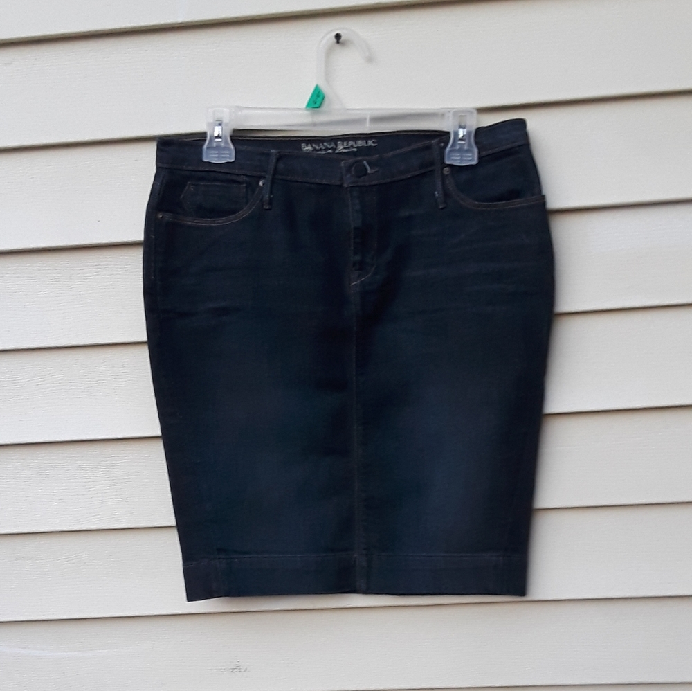 Banana republic Jean skirt size 6